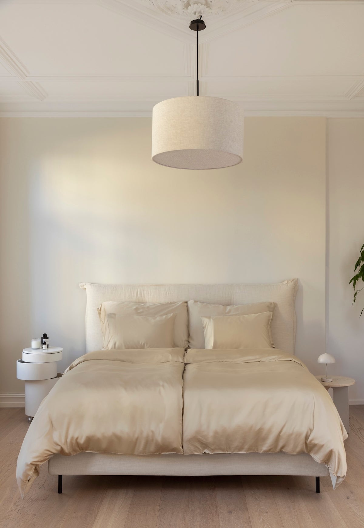 Beige sengesett